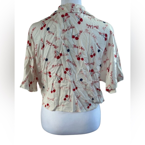 POPSUGAR White and Red Flutter Sleeve Tie Front Top - Picture 3 of 5